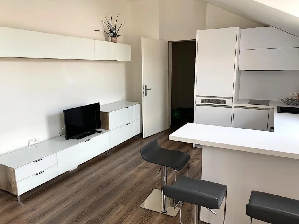 1-Zimmer-Wohnung mieten in Wien – 38 m², € 890 – Bild 3 von 11