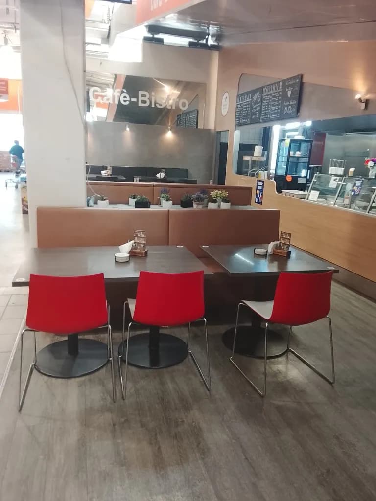 Gewerbeimmobilie mieten in Linz Land – 110 m², € 15 – Bild 1 von 18