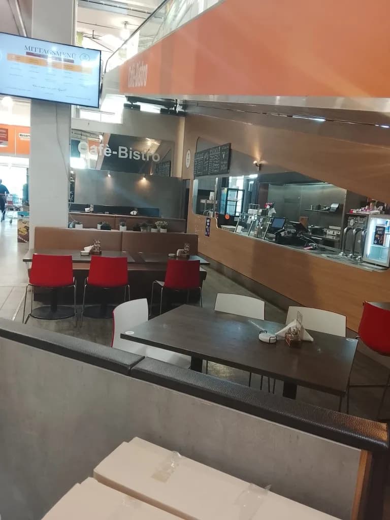 Gewerbeimmobilie mieten in Linz Land – 110 m², € 15 – Bild 2 von 18
