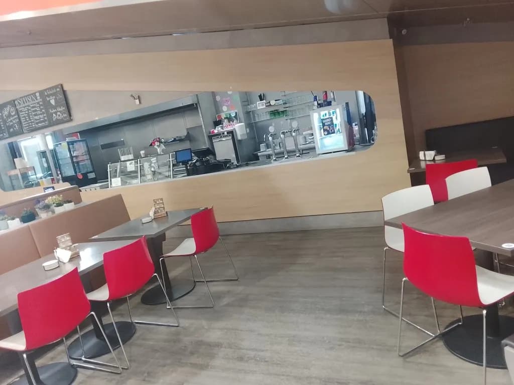 Gewerbeimmobilie mieten in Linz Land – 110 m², € 15 – Bild 16 von 18