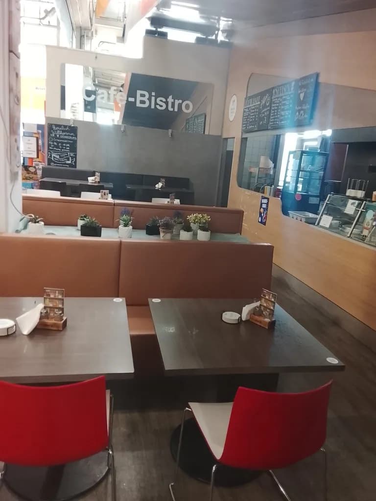 Gewerbeimmobilie mieten in Linz Land – 110 m², € 15 – Bild 18 von 18