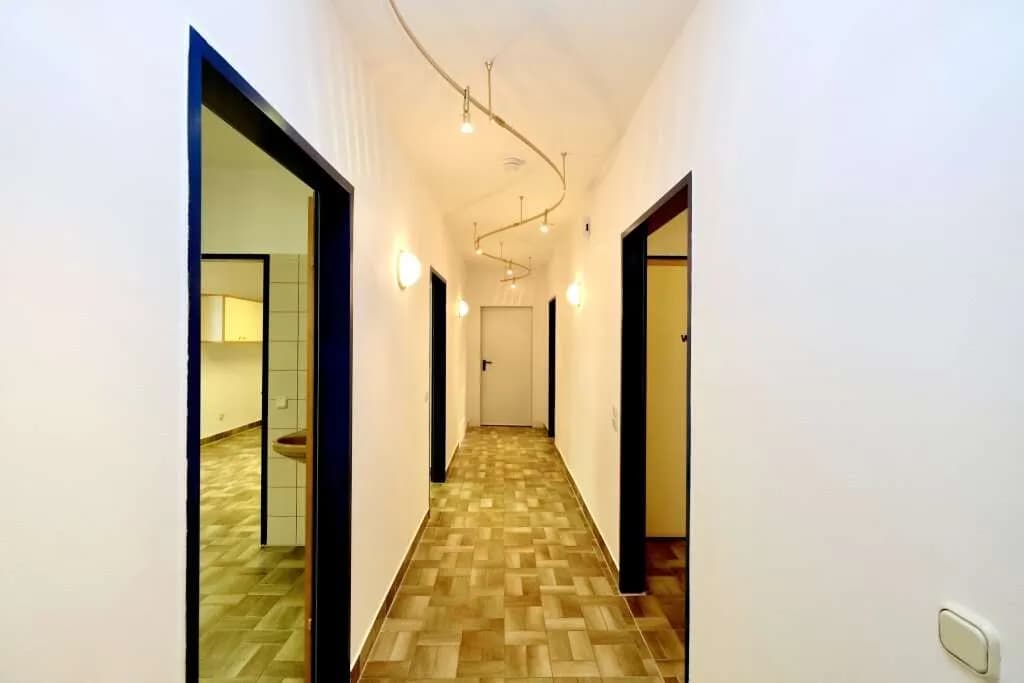 5-Zimmer-Gewerbeimmobilie mieten in Oberpullendorf – 109 m², € 498 – Bild 8 von 10