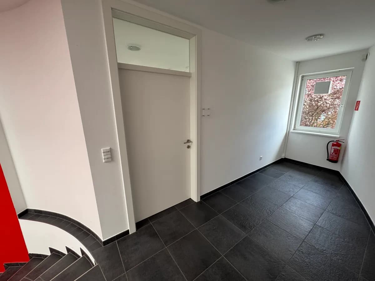 1-Zimmer-Gewerbeimmobilie mieten in Grieskirchen – 33 m², € 18 – Bild 5 von 8