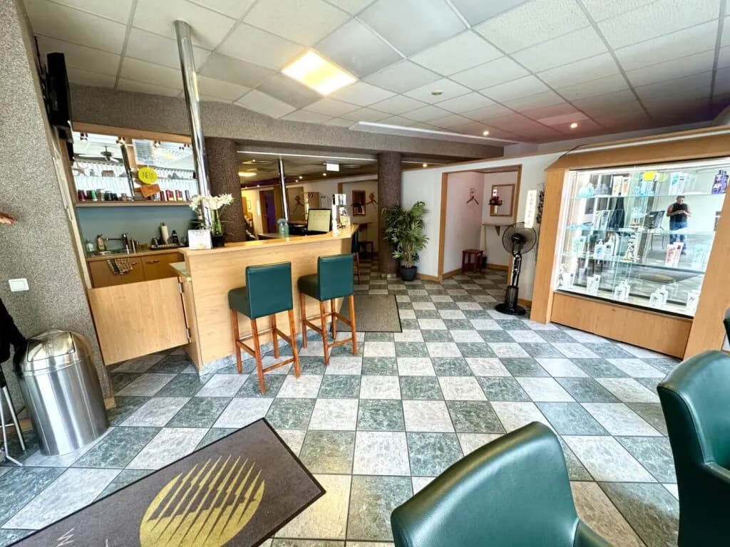 12-Zimmer-Gewerbeimmobilie kaufen in Wien – 194 m², € 978.500 – Bild 2 von 17
