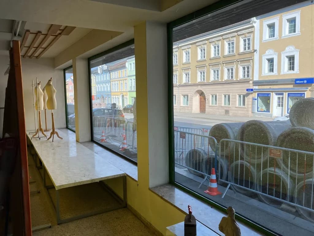 Gewerbeimmobilie mieten in Braunau am Inn – 520 m², € 6