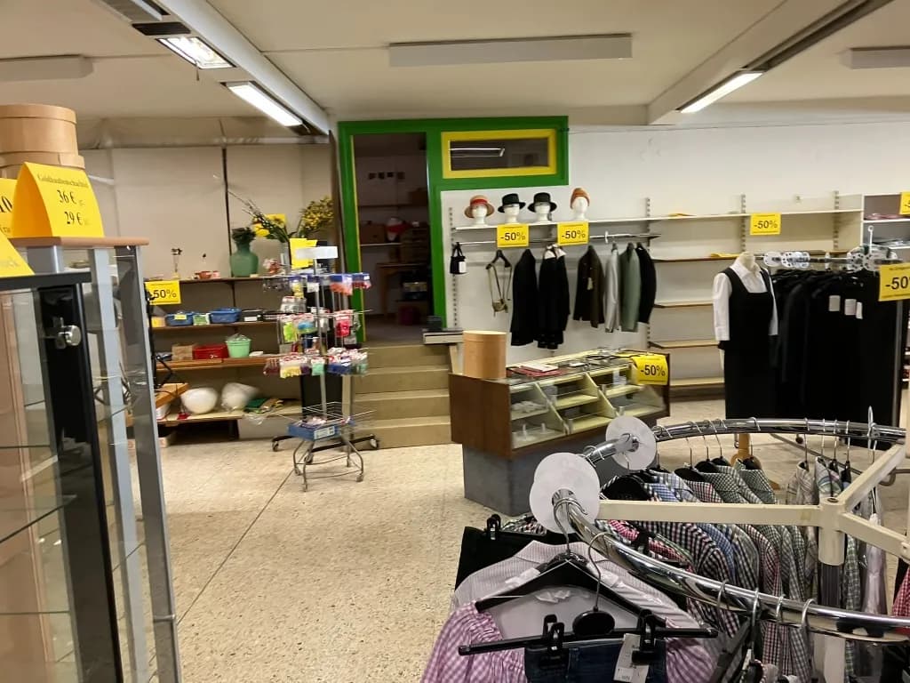Gewerbeimmobilie mieten in Braunau am Inn – 520 m², € 6 – Bild 8 von 12