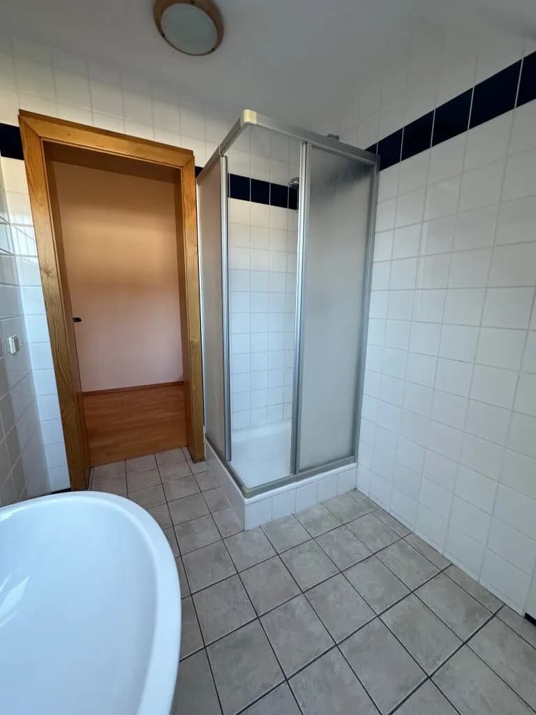 1-Zimmer-Wohnung mieten in Korneuburg – 71 m², € 781 – Bild 10 von 11