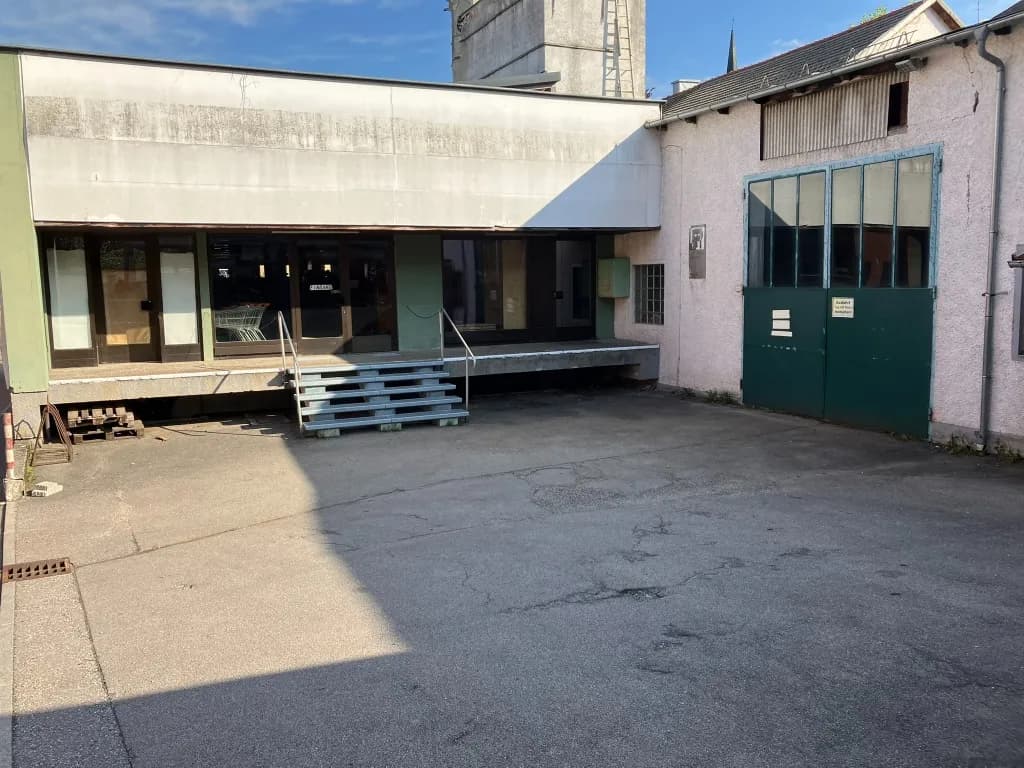 Gewerbeimmobilie mieten in Braunau am Inn – 496 m², € 6 – Bild 1 von 20