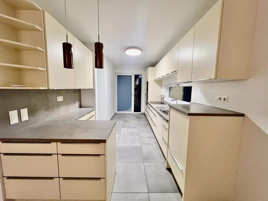 5-Zimmer-Haus mieten in Wien – 185 m², € 4.500 – Bild 3 von 14