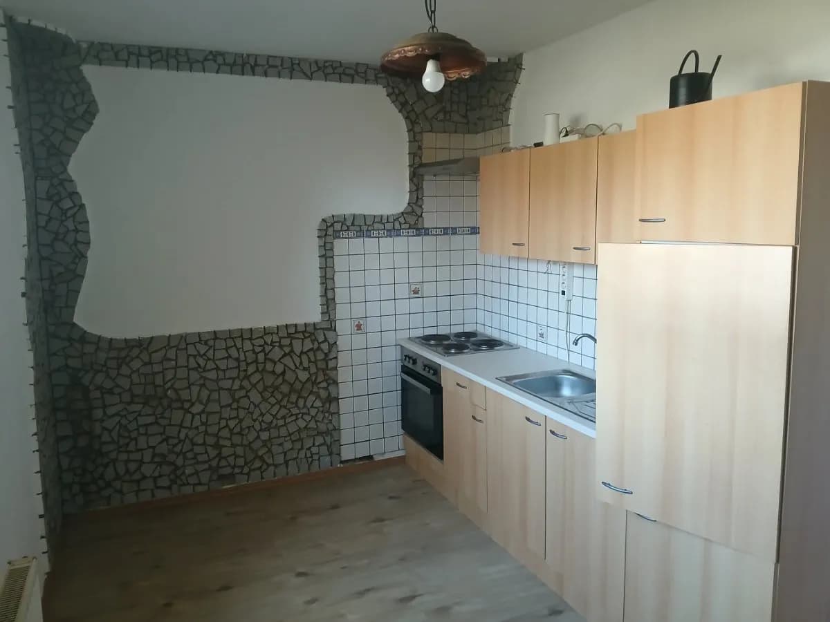 2-Zimmer-Wohnung mieten in Oberwart – 38 m², € 320 – Bild 1 von 6