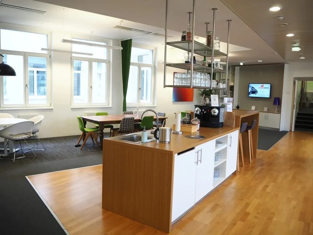 Gewerbeimmobilie mieten in Wien – 300 m² – Bild 1 von 6