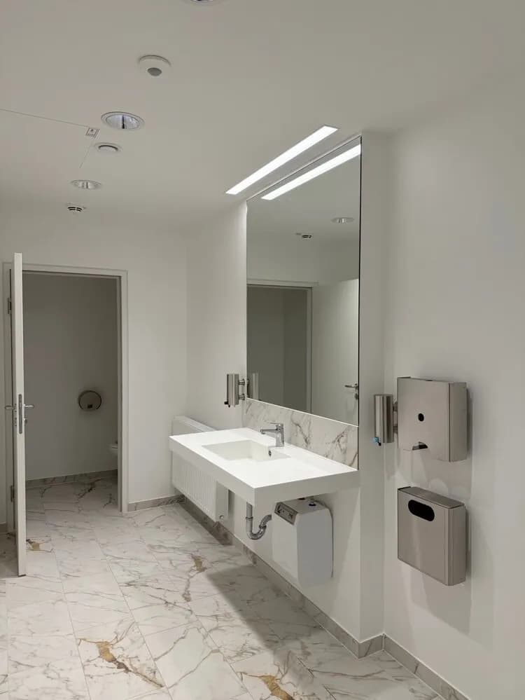 Gewerbeimmobilie mieten in Wien – 385 m², € 28 – Bild 14 von 16
