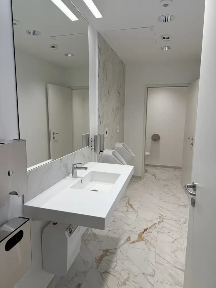 Gewerbeimmobilie mieten in Wien – 385 m², € 28 – Bild 15 von 16