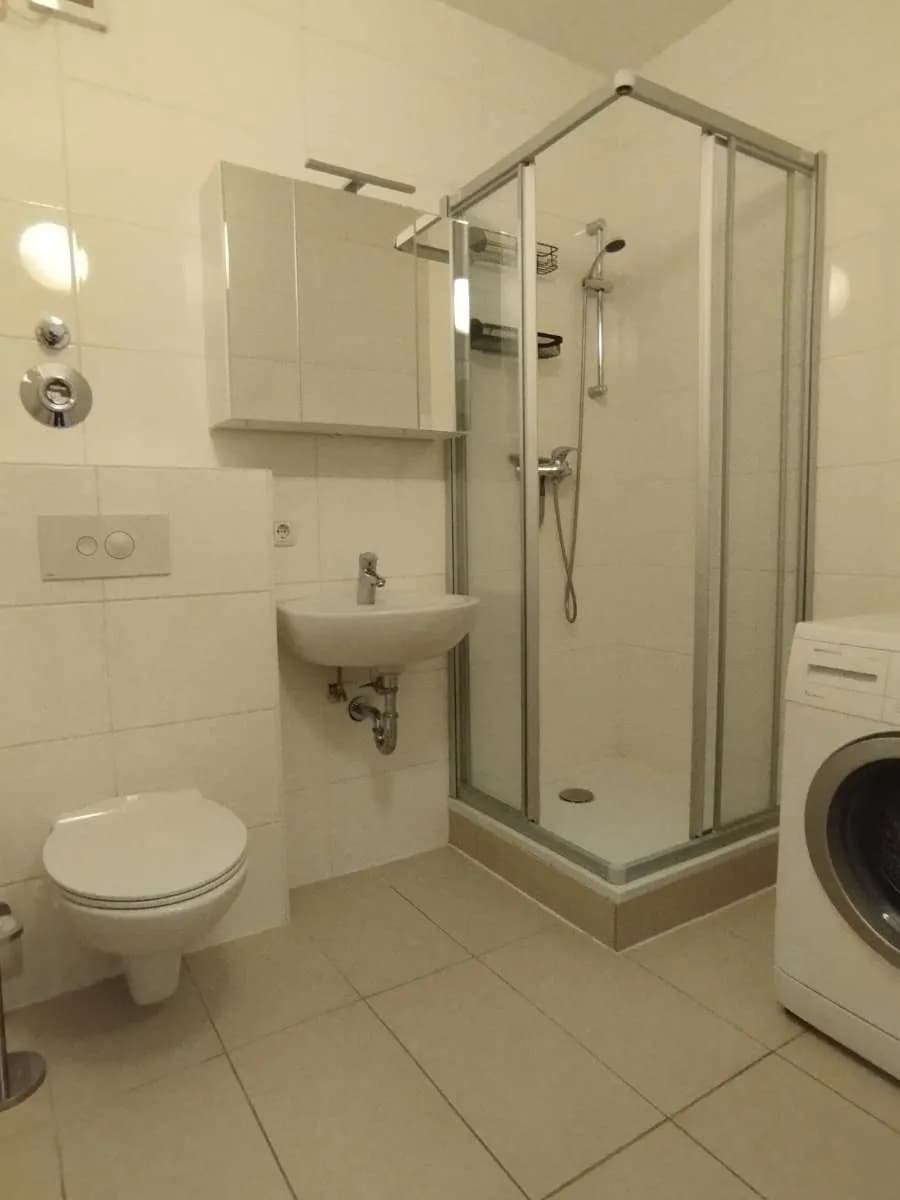1-Zimmer-Wohnung mieten in Linz – 29 m², € 670 – Bild 6 von 8