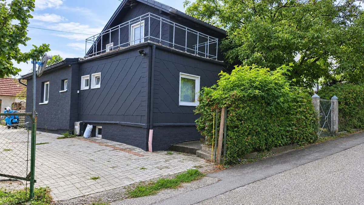 Haus kaufen in Steyr – 90 m², € 195.000 – Bild 1 von 14