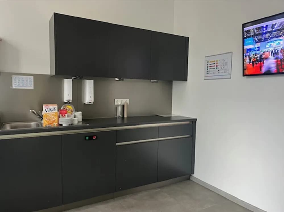 Gewerbeimmobilie mieten in Wien – 1 578 m², € 17 – Bild 4 von 12