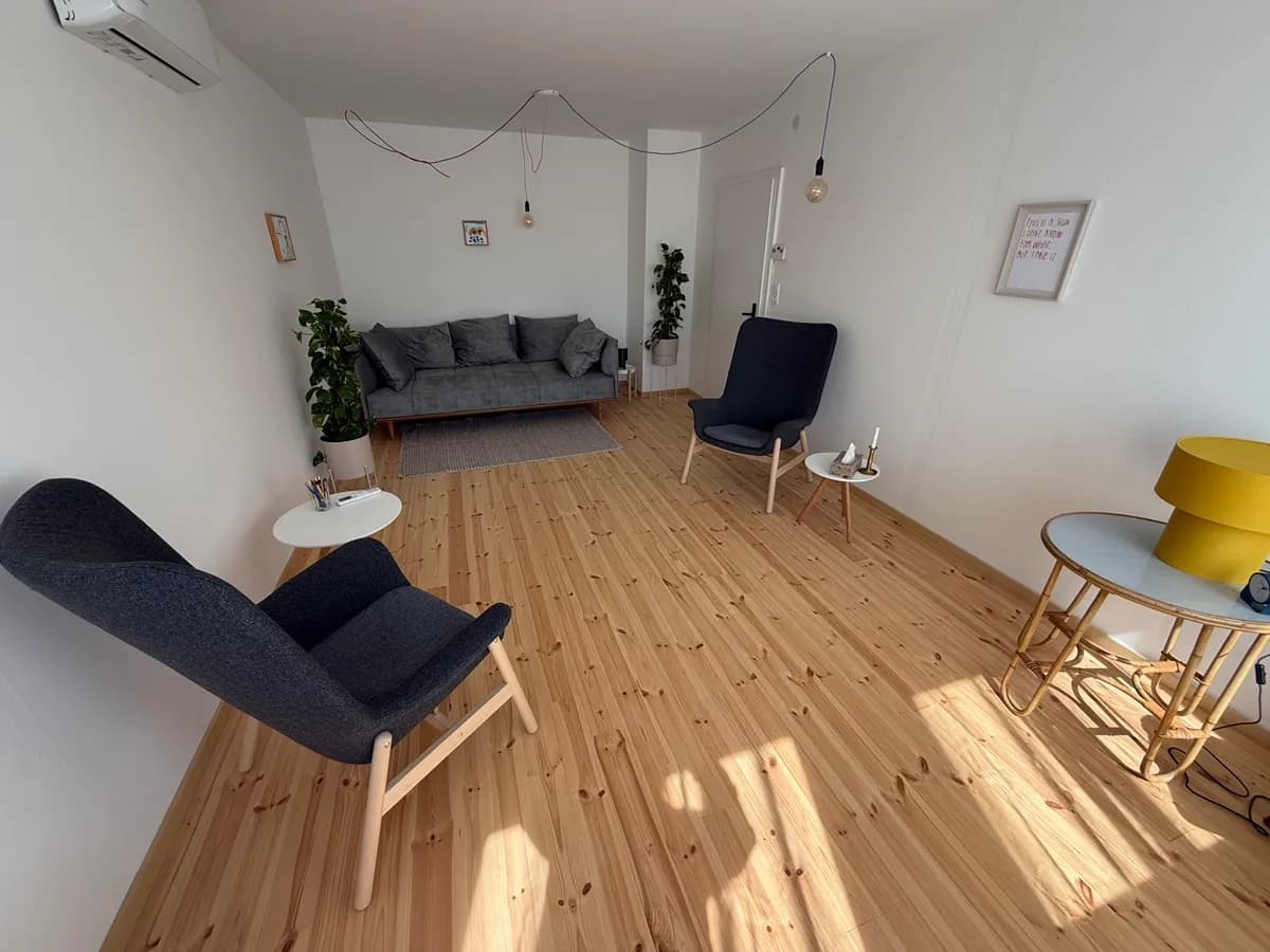 2-Zimmer-Gewerbeimmobilie mieten in Wien – 21 m², € 190 – Bild 2 von 16