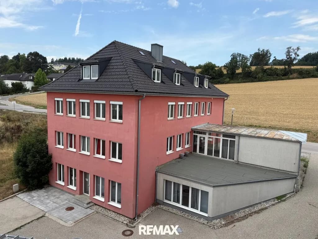 Gewerbeimmobilie kaufen in Linz Land – 776 m², € 780.000 – Bild 1 von 11