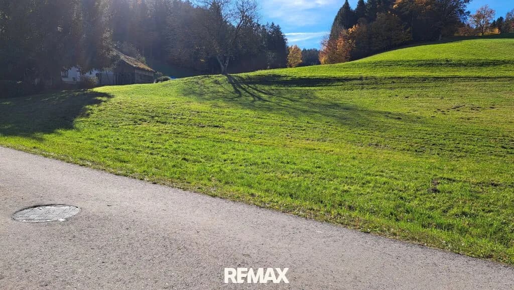 Grundstück kaufen in Braunau am Inn – 1 000 m², € 95.000 – Bild 2 von 4