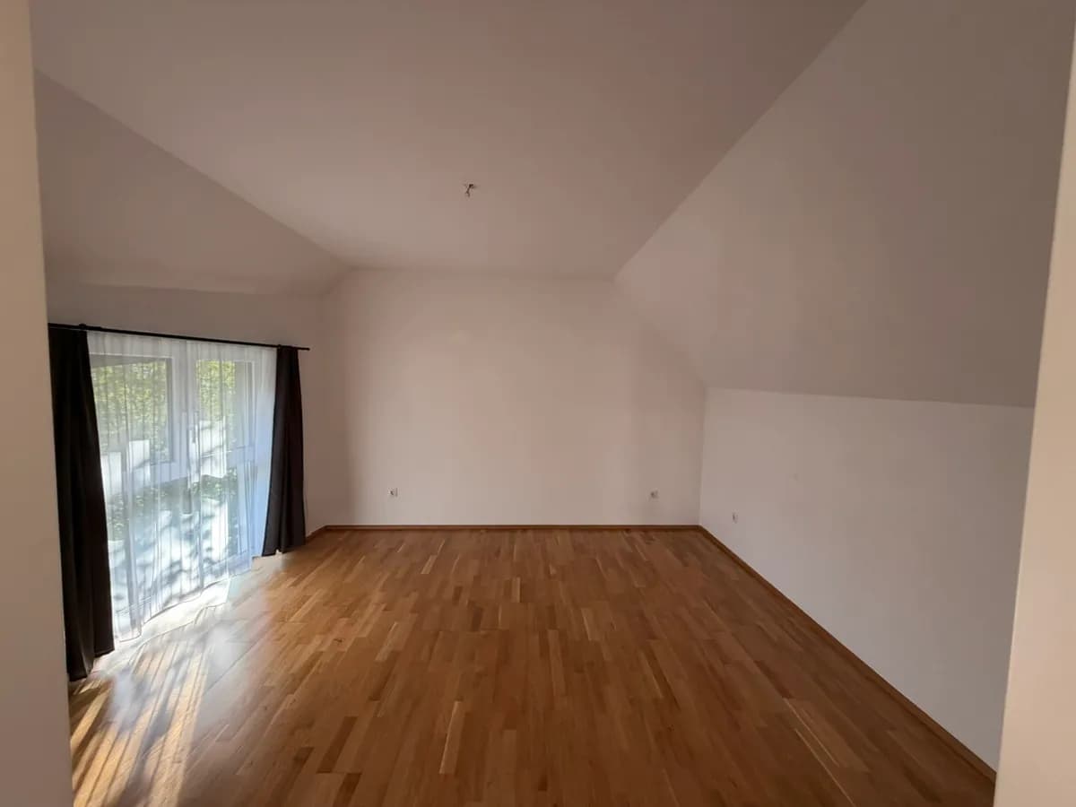 1-Zimmer-Wohnung mieten in Linz – 56 m², € 859 – Bild 6 von 10