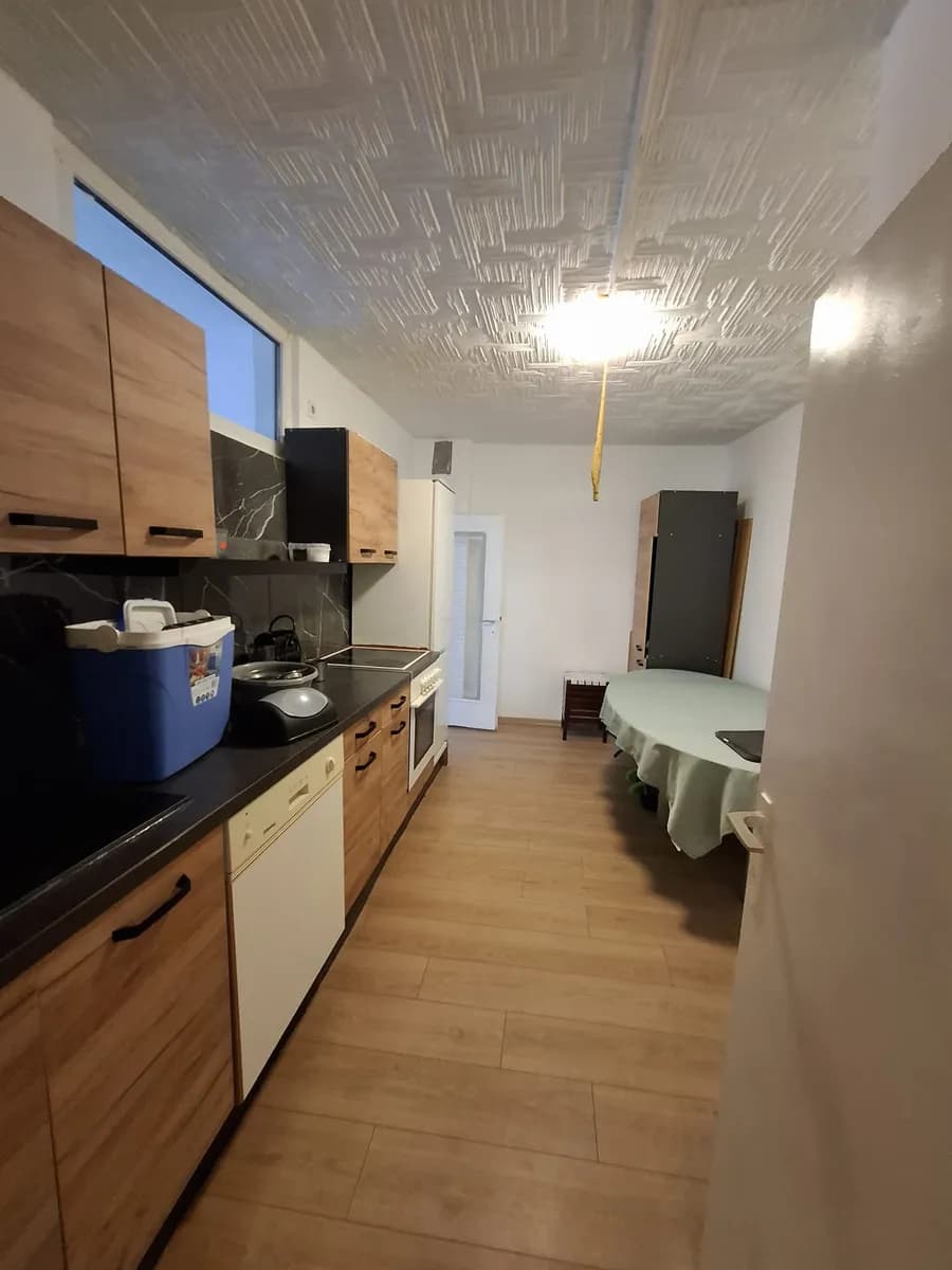Wohnung mieten in Baden – 35 m², € 590 – Bild 1 von 7