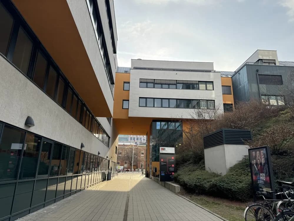 Gewerbeimmobilie mieten in Wien – 8 138 m², € 13 – Bild 2 von 12