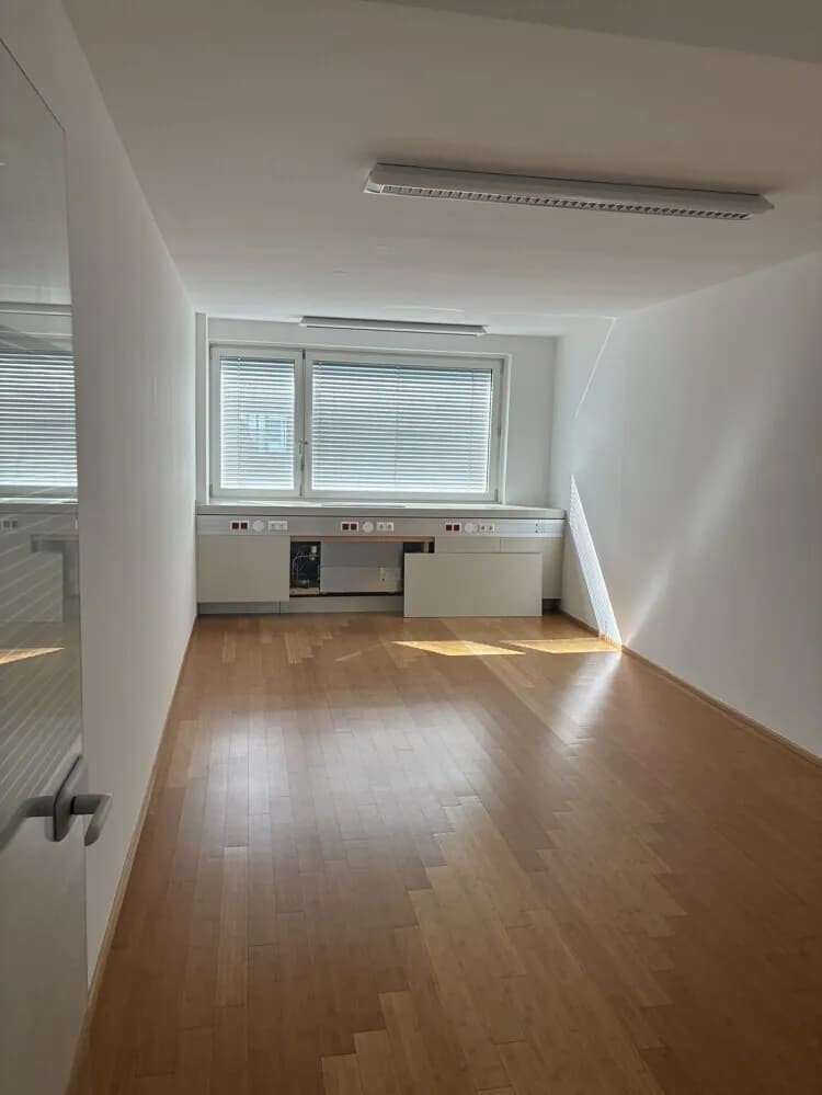 Gewerbeimmobilie mieten in Wien – 728 m², € 18 – Bild 3 von 15