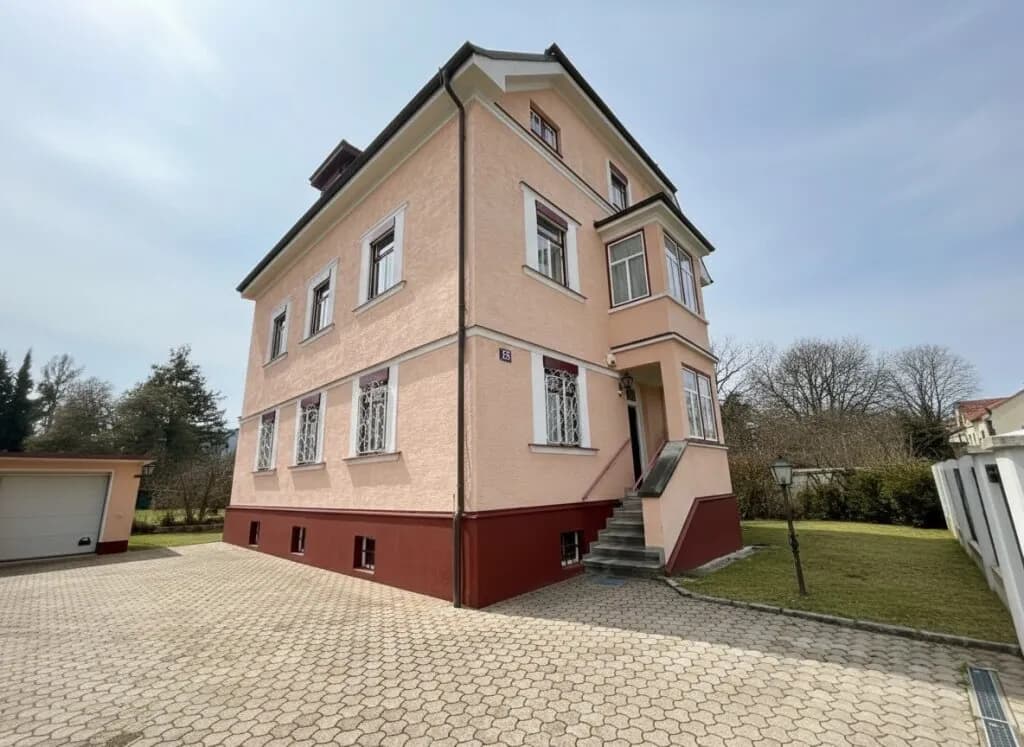 8-Zimmer-Gewerbeimmobilie kaufen in Villach – 250 m², € 698.000 – Bild 1 von 16