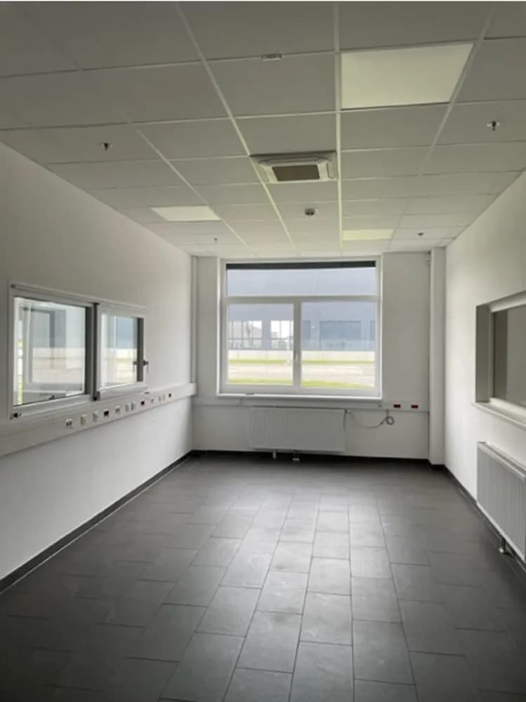 Gewerbeimmobilie mieten in Bruck an der Leitha – € 6