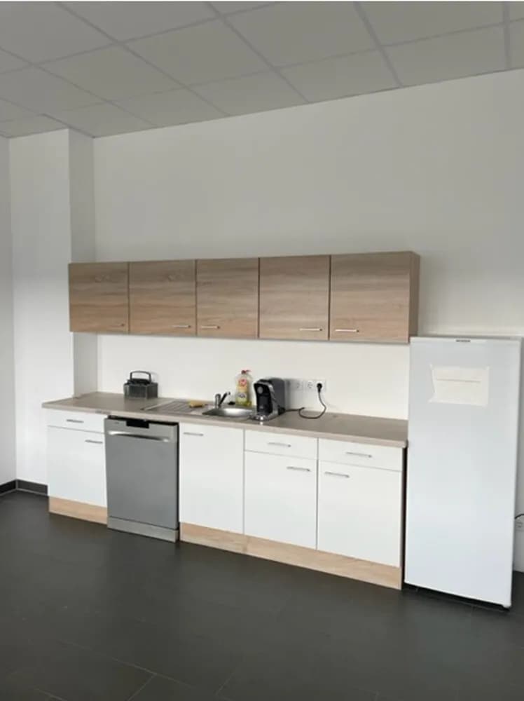 Gewerbeimmobilie mieten in Bruck an der Leitha – € 6 – Bild 4 von 10