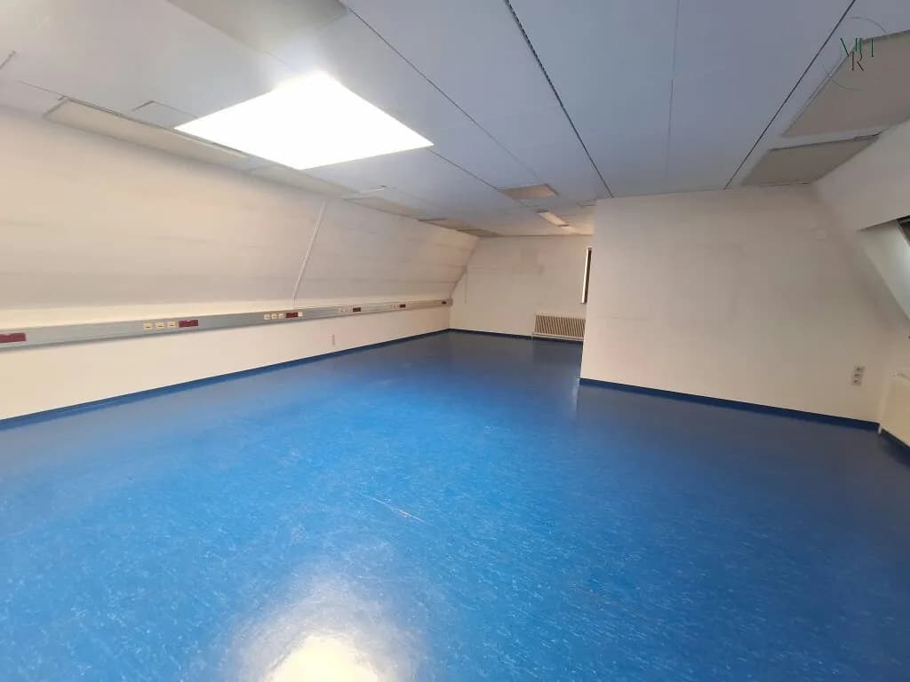 7-Zimmer-Gewerbeimmobilie mieten in Wien – 152 m², € 1.500 – Bild 6 von 8