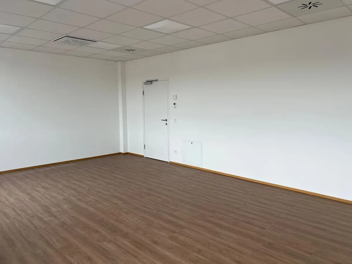 Gewerbeimmobilie mieten in Freistadt – 59 m², € 11 – Bild 4 von 5