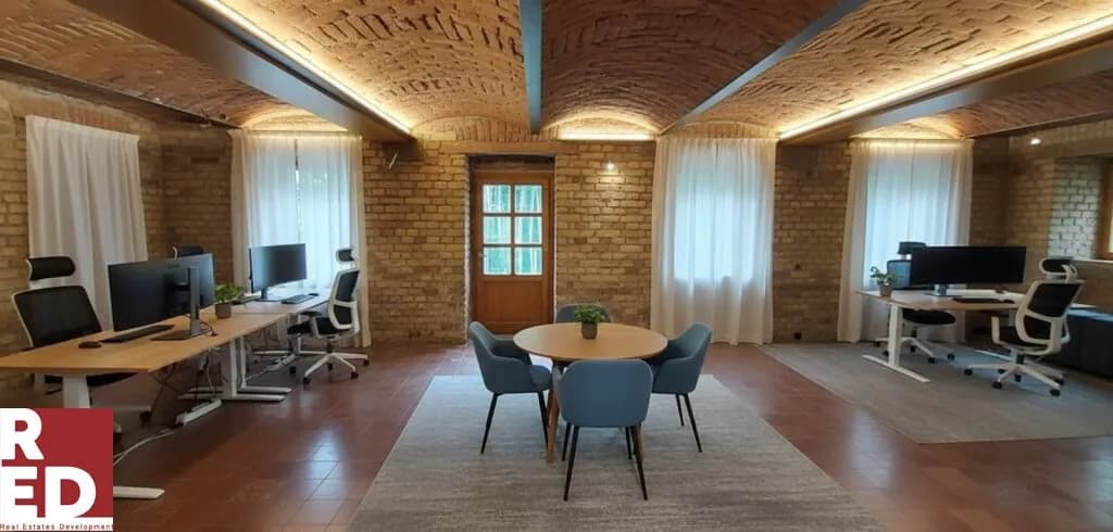 10-Zimmer-Gewerbeimmobilie kaufen in Wien – 828 m² – Bild 1 von 20