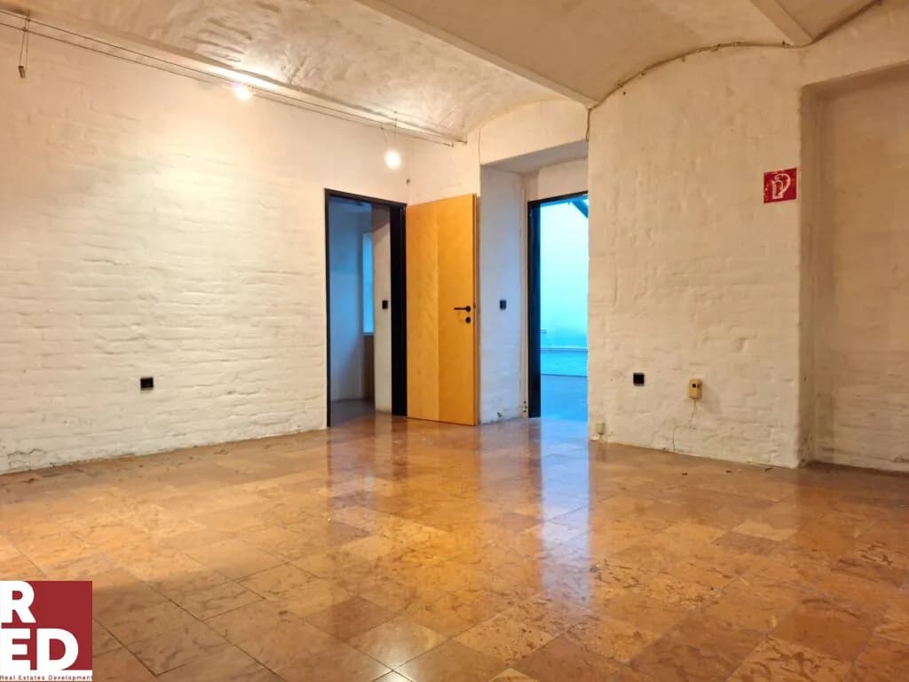 10-Zimmer-Gewerbeimmobilie kaufen in Wien – 828 m² – Bild 14 von 20
