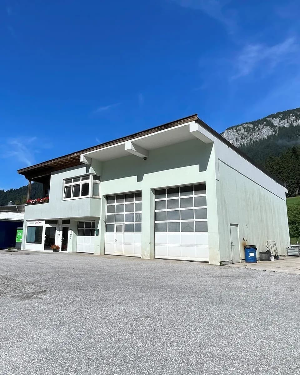 Immobilie mieten in Kufstein – 317 m², € 123.456.789 – Bild 1 von 10