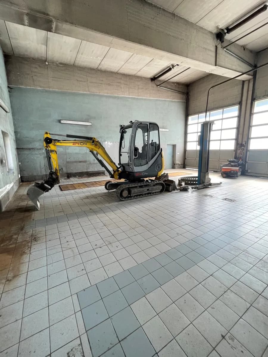 Immobilie mieten in Kufstein – 317 m², € 123.456.789 – Bild 2 von 10