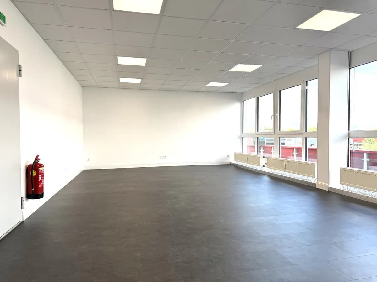 2-Zimmer-Gewerbeimmobilie mieten in Villach – 75 m², € 1.181 – Bild 2 von 17