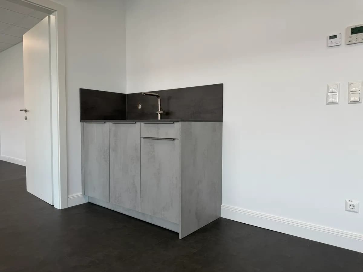 2-Zimmer-Gewerbeimmobilie mieten in Villach – 75 m², € 1.181 – Bild 7 von 17