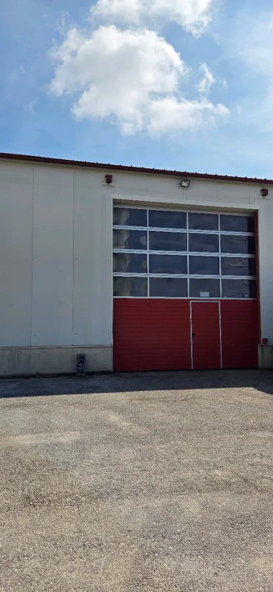 Gewerbeimmobilie mieten in Korneuburg – 200 m², € 5 – Bild 1 von 4