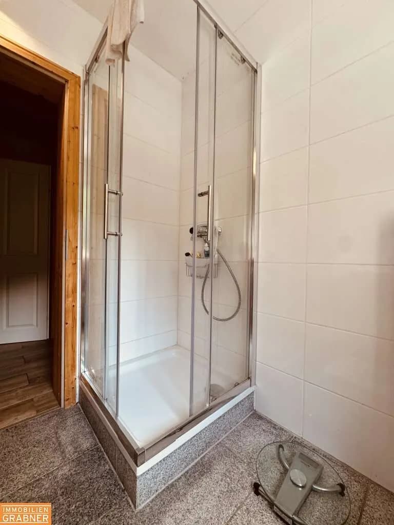 9-Zimmer-Immobilie kaufen in Gmunden – 165 m², € 1.270.000 – Bild 13 von 28