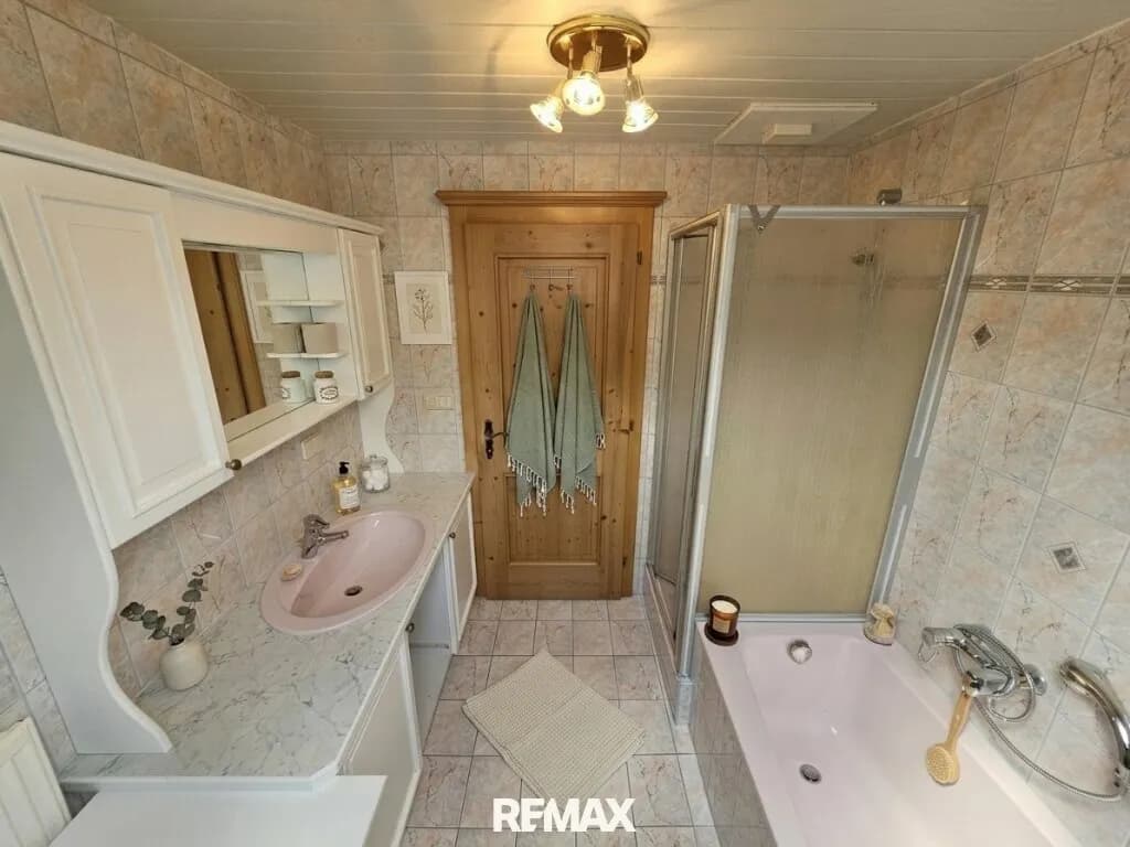 7-Zimmer-Haus kaufen in Feldkirchen – 242 m², € 399.000 – Bild 14 von 24