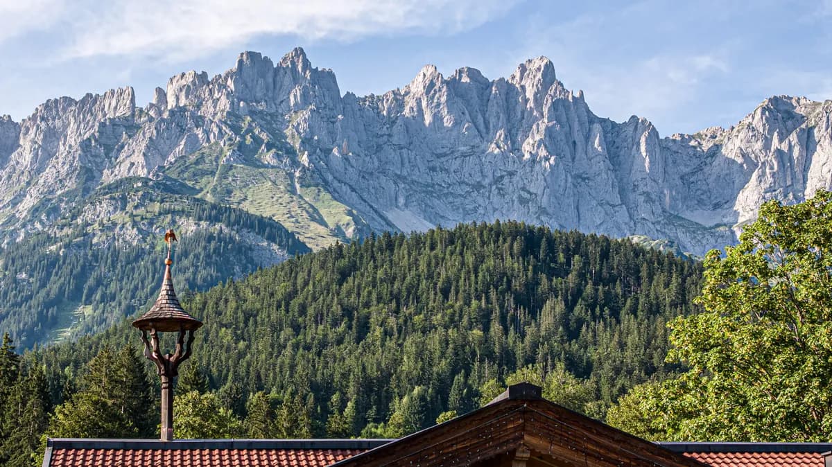 5-Zimmer-Immobilie kaufen in Kitzbühel – 990 m², € 10.000.000 – Bild 4 von 6