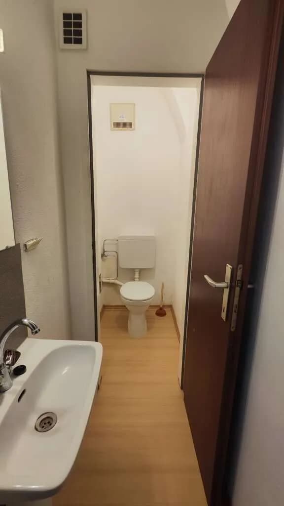 Gewerbeimmobilie mieten in Neunkirchen – 53 m², € 589 – Bild 7 von 8