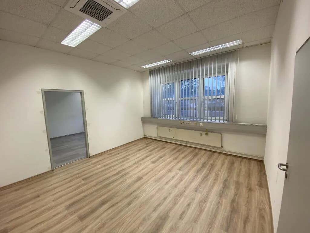 2-Zimmer-Gewerbeimmobilie mieten in Linz – 58 m², € 835 – Bild 5 von 9
