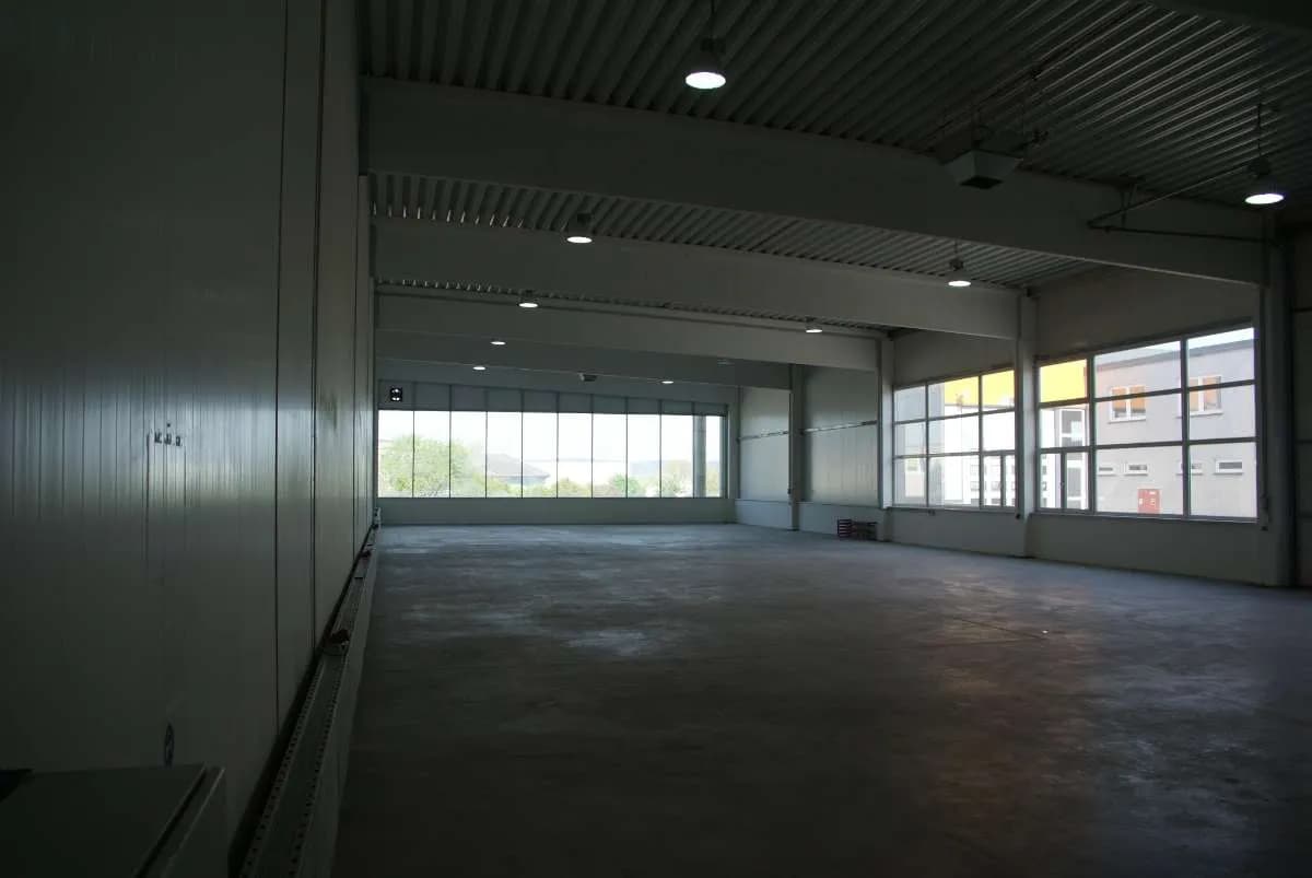 Gewerbeimmobilie mieten in Korneuburg – 670 m² – Bild 2 von 11