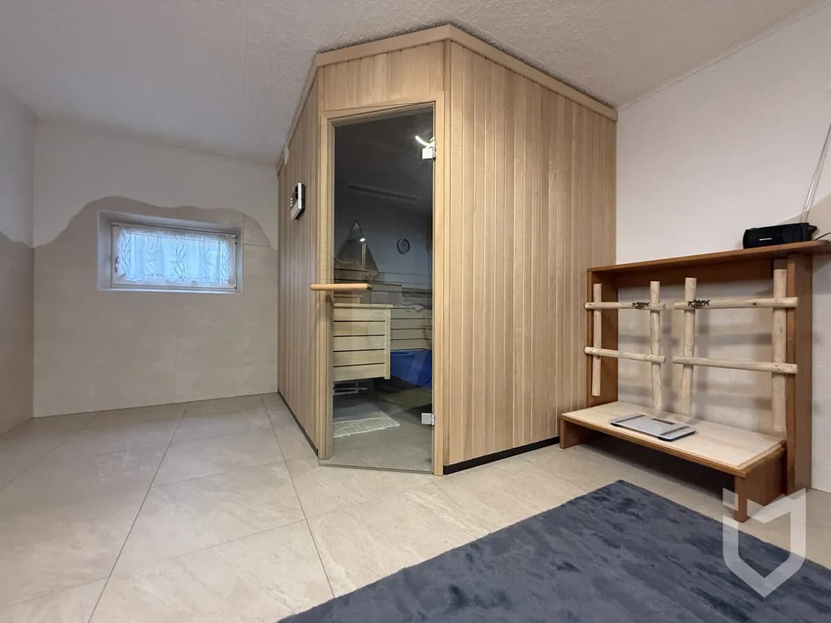 8-Zimmer-Gewerbeimmobilie kaufen in Linz Land – 256 m², € 635.000 – Bild 12 von 14