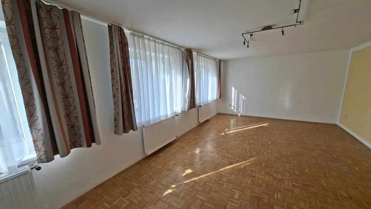 6-Zimmer-Haus mieten in Graz-Umgebung – 200 m², € 2.450 – Bild 5 von 7