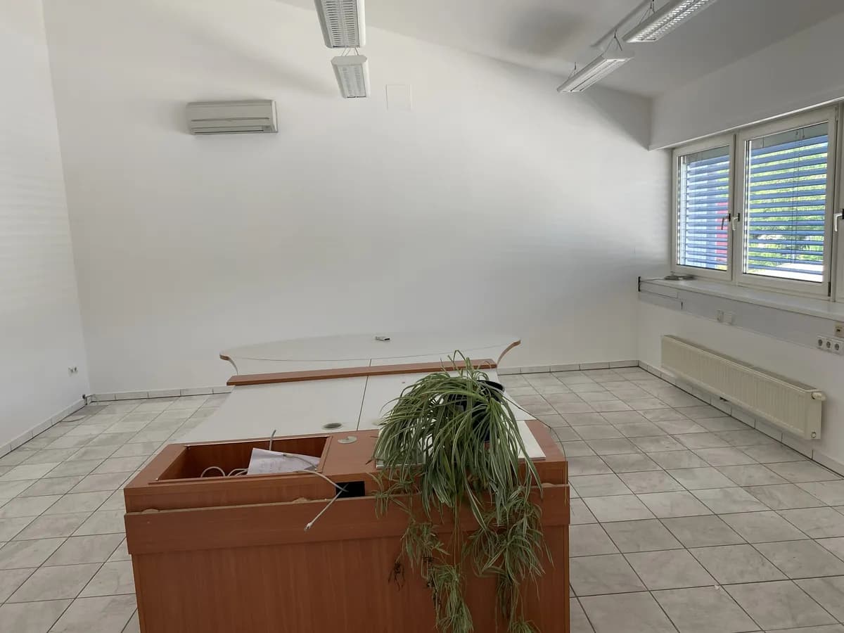 Gewerbeimmobilie mieten in Deutschlandsberg – 353 m², € 9 – Bild 8 von 24