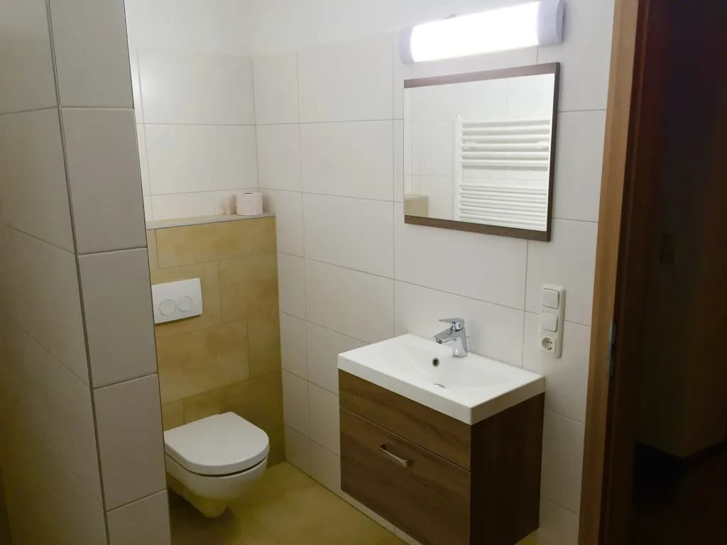 2-Zimmer-Wohnung mieten in Amstetten – 41 m², € 470 – Bild 1 von 9