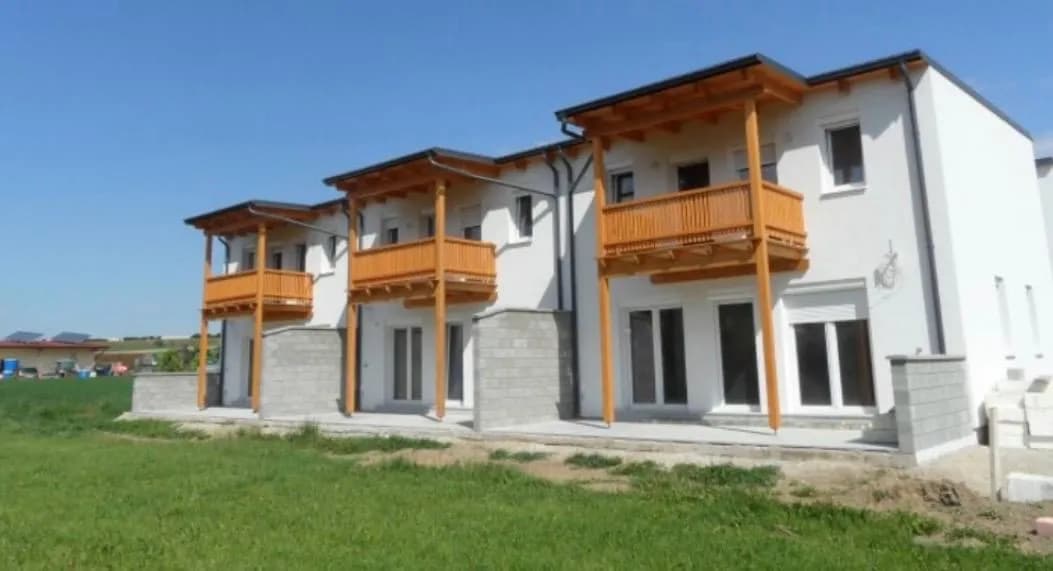 3-Zimmer-Haus mieten in Mistelbach – 100 m², € 1.300 – Bild 1 von 11